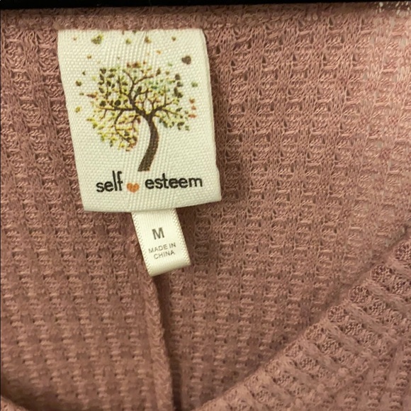 Sweater with cut out shoulder sleeves - Picture 2 of 3